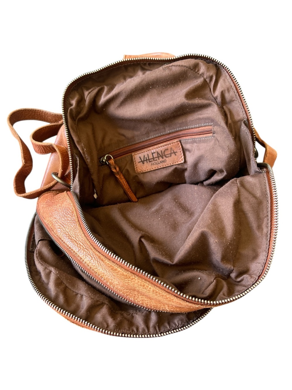 Vilenca Holland Women's
Brown
Genuine Leather Woven Backpack - Picture 4 of 5